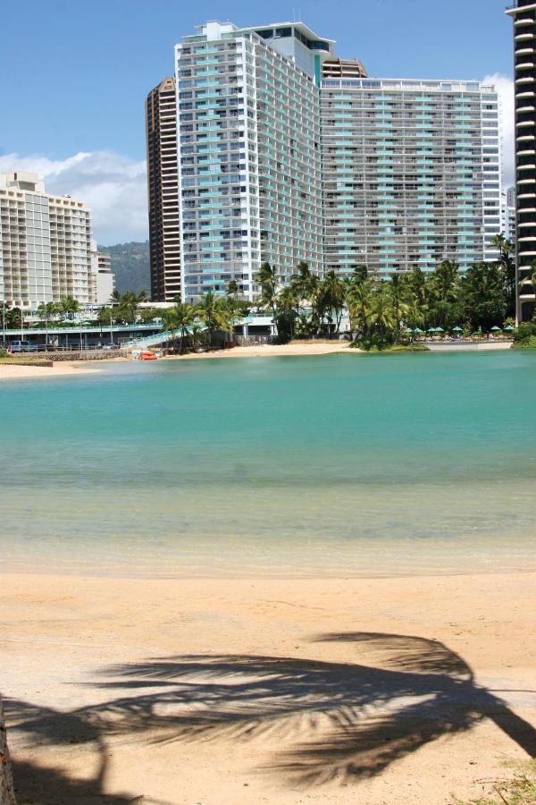 Waikiki Marina Resort At The Ilikai Honolulu Exterior photo