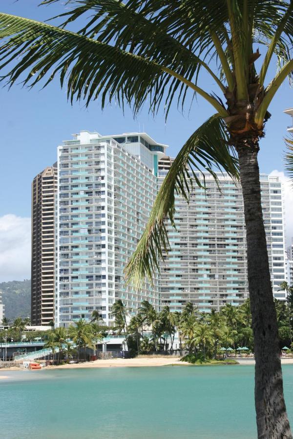 Waikiki Marina Resort At The Ilikai Honolulu Exterior photo