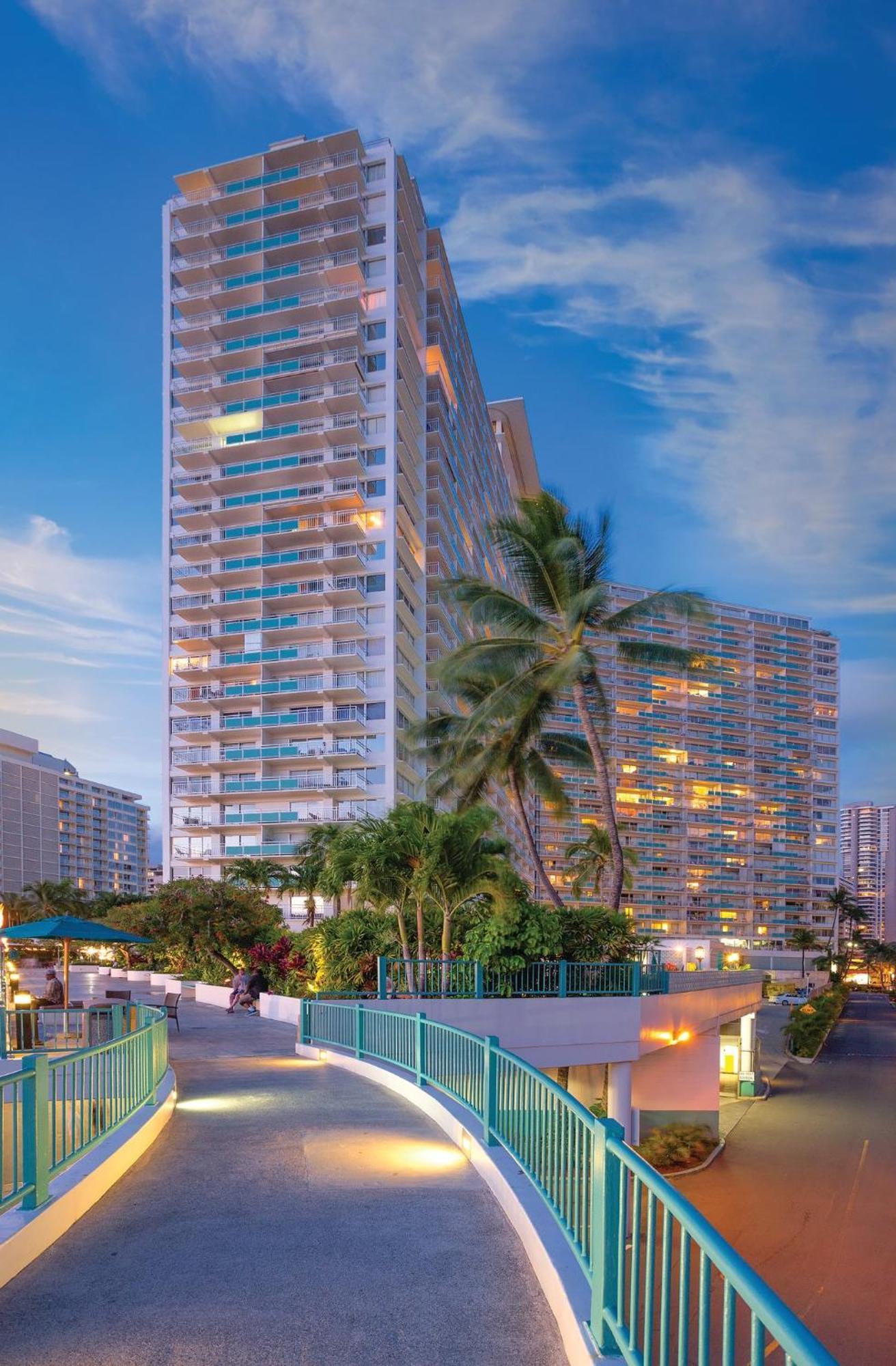 Waikiki Marina Resort At The Ilikai Honolulu Exterior photo