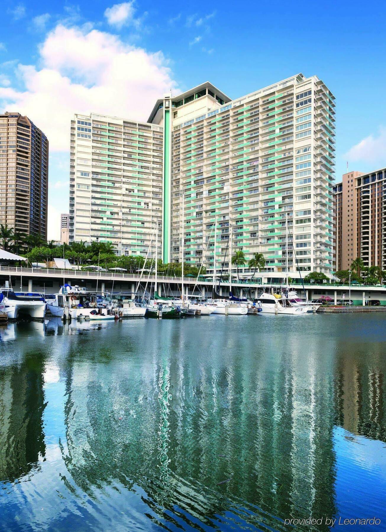 Waikiki Marina Resort At The Ilikai Honolulu Exterior photo